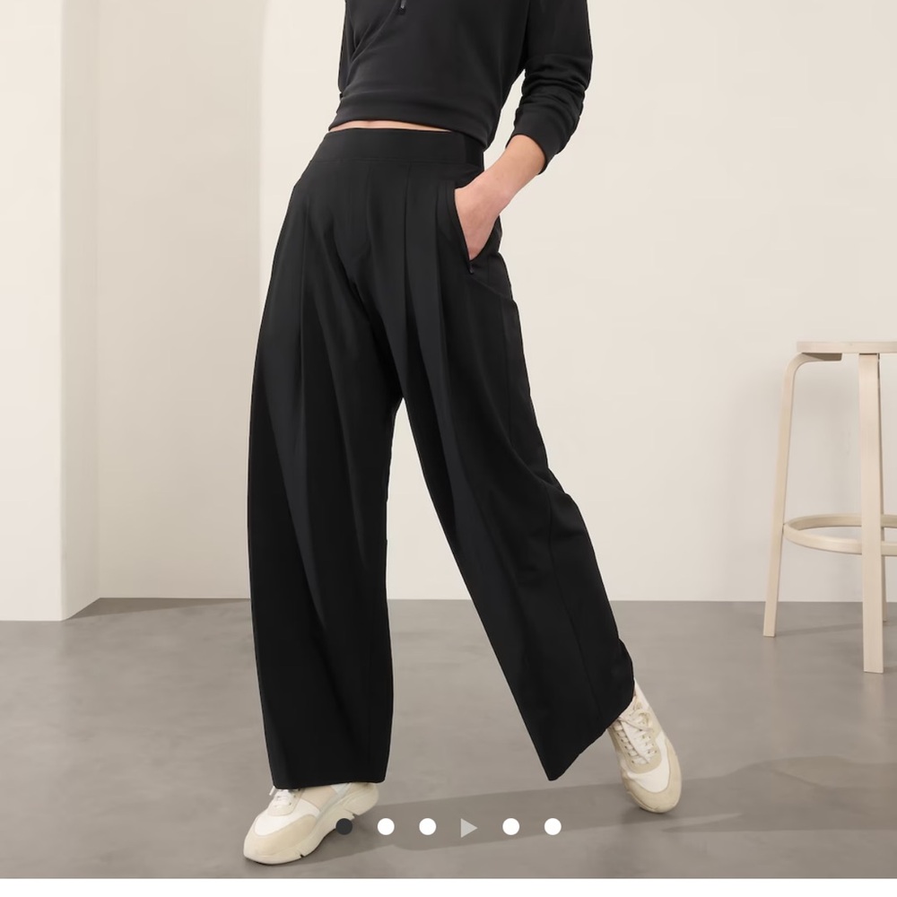 NWT Athleta High Rise Pleated Wide Leg Pant